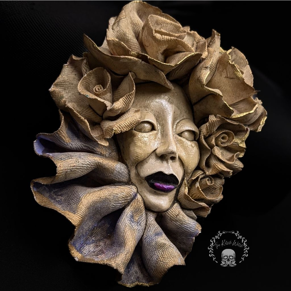 Incredible Sculpted Ceramic Brooch of Witchy Woman with Roses Handcrafted - Picture 3 of 8